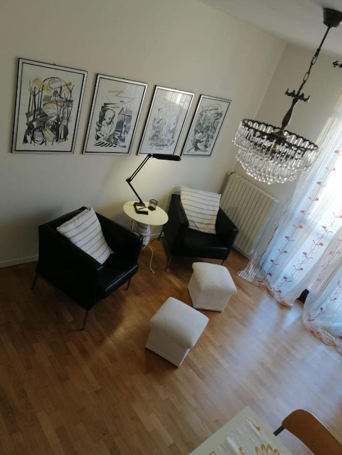Appartamento Angela Cento  Exteriér fotografie